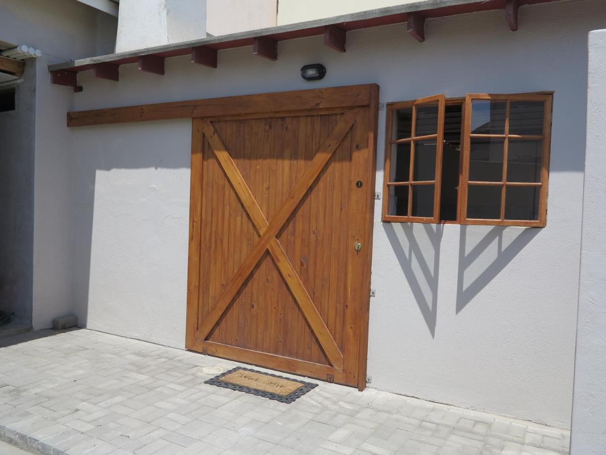 Eazy Sleep Accommodation Swakopmund Exterior photo