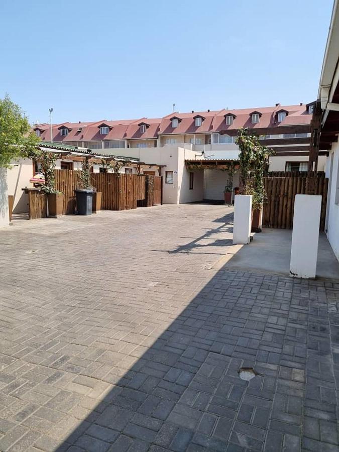 Eazy Sleep Accommodation Swakopmund Exterior photo